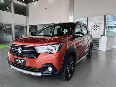 Suzuki XL7 Hybrid 2 Tone