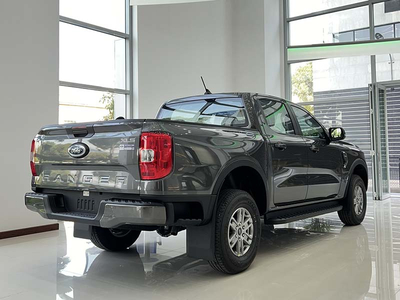 Ford Ranger XLS 6AT 4X4