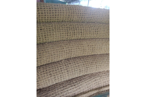 GỐI ÔM LƯỚI XƠ DỪA