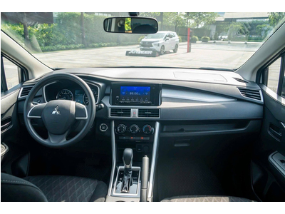 Mitsubishi Xpander AT