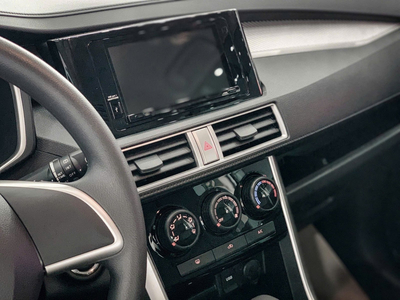 Mitsubishi Xpander AT