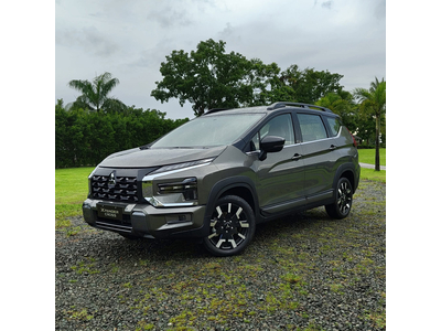 Xpander & Xpander Cross 2026 - Hé lộ hình ảnh đổi mới trong thiết kế và những thông số thay đổi