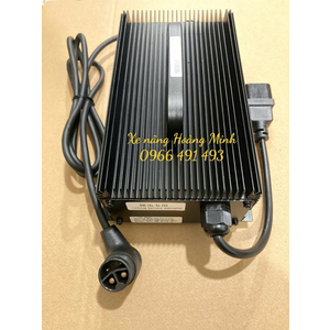 Sạc pin Lithium YLCH24V10A, AIMBJ150-741000-000 giắc đầu tròn