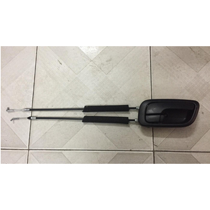 Tay mở cửa trước trong Dongben X30