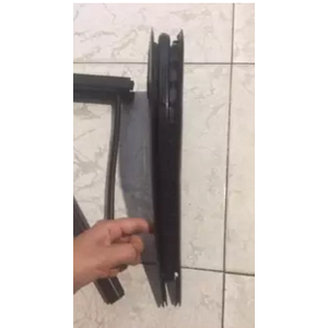 Gioăng kính tam giác truớc SUZUKI WAGON R+