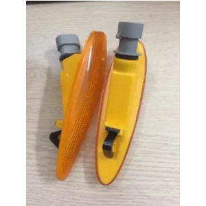 Đèn xi nhan tai xe màu vàng Fiat Albea giá 1 cái