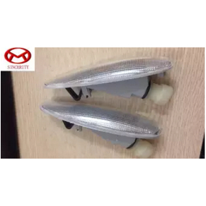 Đèn xi nhan tai xe màu trắng Fiat Albea giá 1 cái