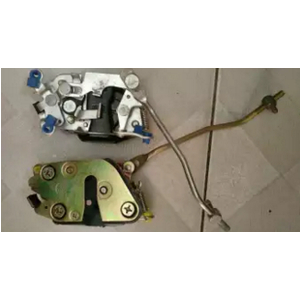 Ổ khóa ngậm cửa trước Suzuki Carry&5 ta&Damas