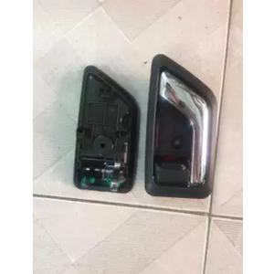 Tay mở cửa trong Hyundai Getz