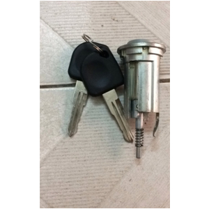 Khoá điện trong xe Daewoo Matiz / Chery QQ3