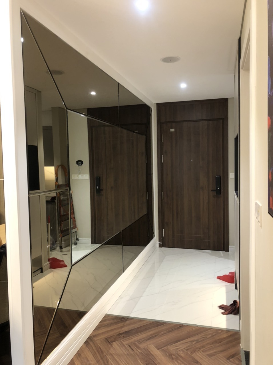 Gương trang trí phòng ăn