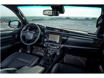 Toyota Hilux 2.8G 4x4 AT Adventure