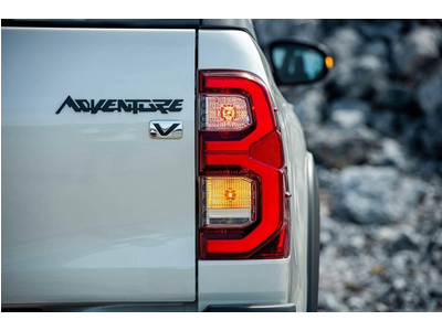 Toyota Hilux 2.8G 4x4 AT Adventure