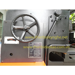 Máy cắt tôn Amada S3065