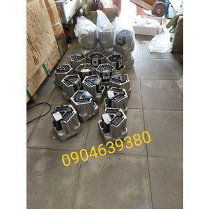 BÁN CHÂN MÁY SAU XE FAW