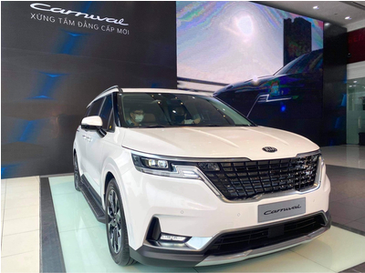 Kia Carnival 2.2D Premium