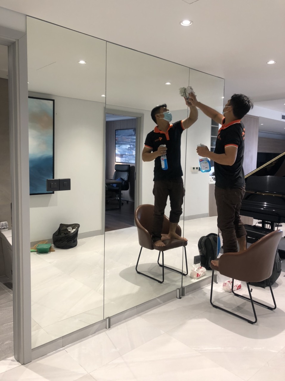 Gương Phòng Tập