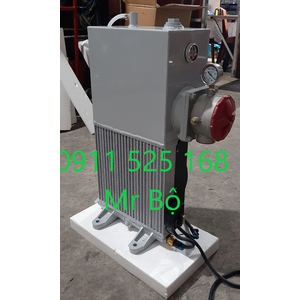 két tản nhiệt dầu thủy lực xe trộn bê tông