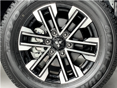 New Mitsubishi Pajero Sport Dầu 4x2 AT (Euro 5)