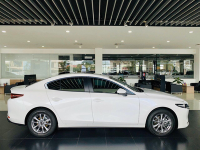 Mazda 3 1.5L Premium