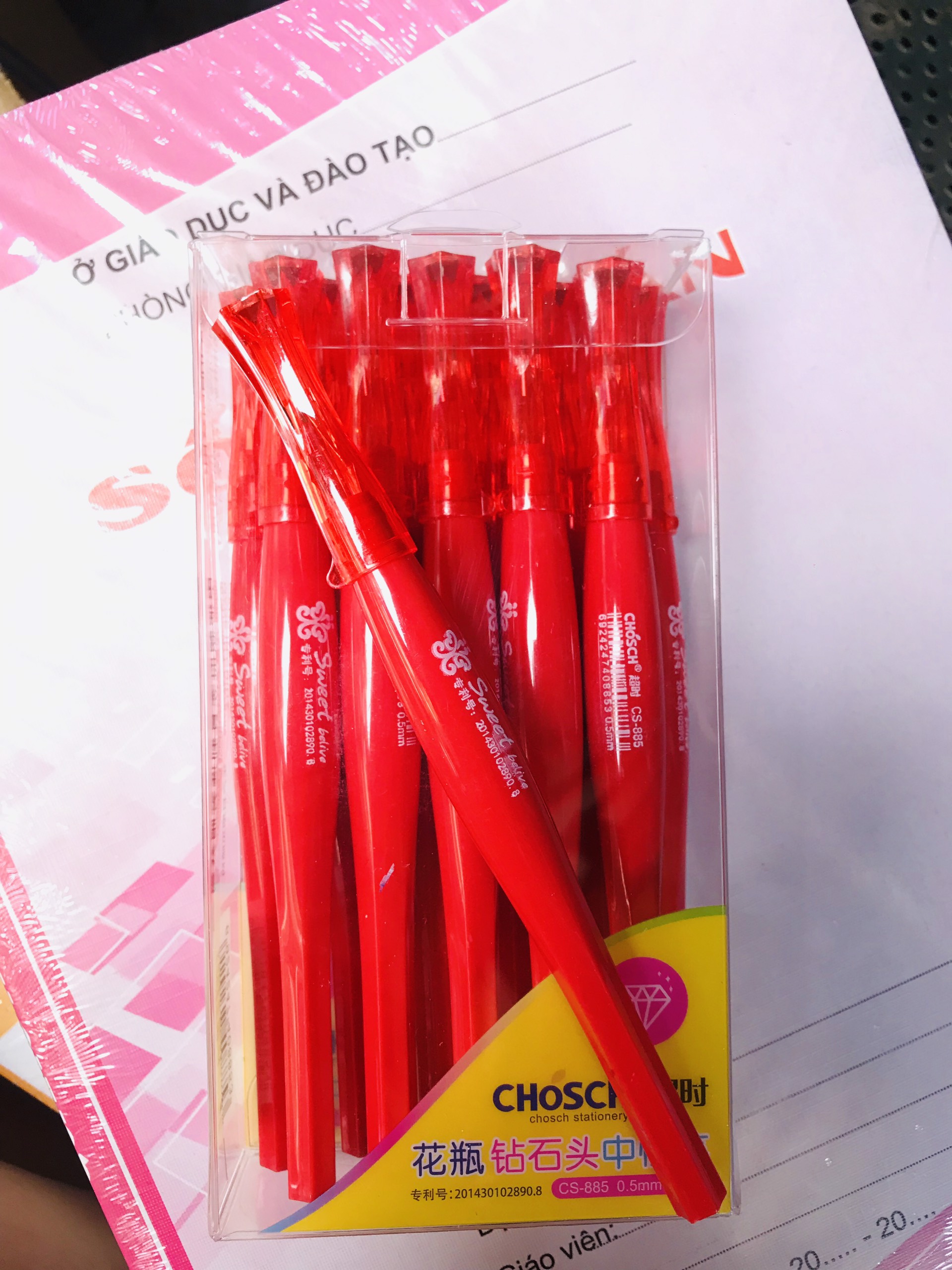 Bút đỏ Chosch
