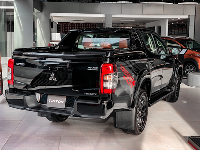 Mitsubishi Triton 4x2 AT Mivec (Euro 5)