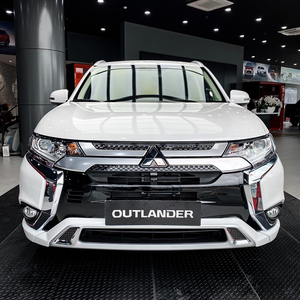 Mitsubishi Outlander 2.0 CVT