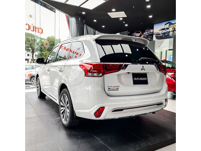 Mitsubishi Outlander 2.0 CVT