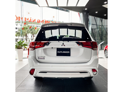 Mitsubishi Outlander 2.0 CVT