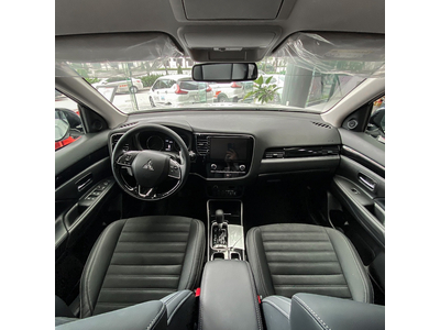 Mitsubishi Outlander 2.0 CVT