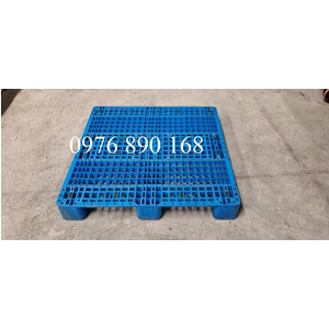 Pallet nhựa kích thước 1100x1100x150mm dạng 3 chân