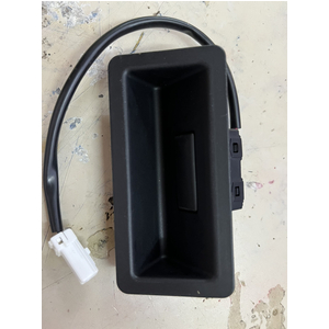 Tay mở cốp sau MG HS