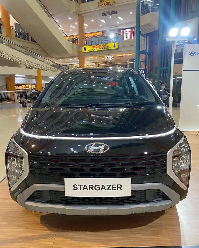 Hyundai Stargazer 1.5L Đặc biệt