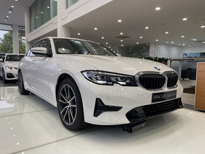 BMW 320i Sport Line 2024