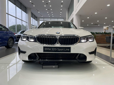 BMW 320i Sport Line 2024