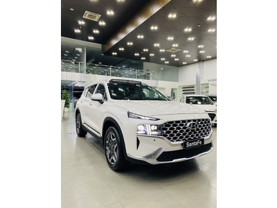 Hyundai Santa Fe 2.5 Xăng Cao cấp 2023
