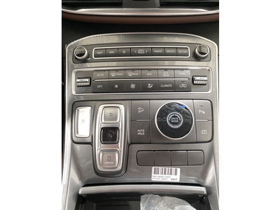 Hyundai Santa Fe 2.2 Dầu Tiêu chuẩn 2023