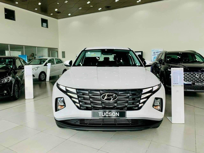 Hyundai Tucson 2.0 AT Tiêu Chuẩn 2023