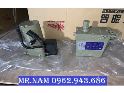 HỘP KÍCH CABIN 4 ĐƯỜNG DẦU HOWO A7 CHÍNH HÃNG TẠI HÀ NỘI VÀ SÀI GÒN.