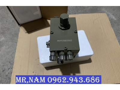 HỘP KÍCH CABIN 4 ĐƯỜNG DẦU HOWO A7 CHÍNH HÃNG TẠI HÀ NỘI VÀ SÀI GÒN.