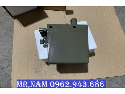 HỘP KÍCH CABIN 4 ĐƯỜNG DẦU HOWO A7 CHÍNH HÃNG TẠI HÀ NỘI VÀ SÀI GÒN.