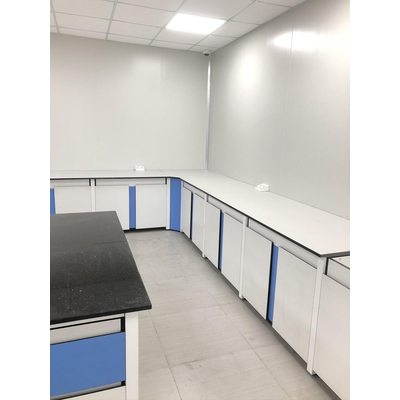 Bàn thí nghiệm áp tường Sản xuất tại Việt Nam theo tiêu chuẩn ISO 9001