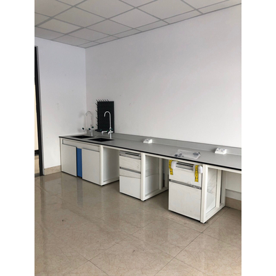 Bàn thí nghiệm áp tường Sản xuất tại Việt Nam theo tiêu chuẩn ISO 9001