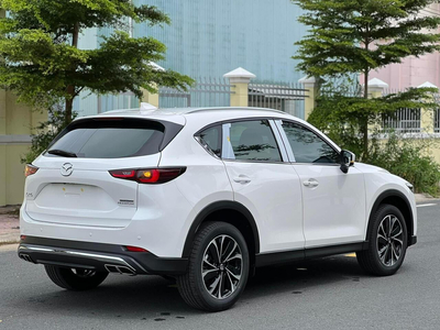 New Mazda CX-5 2.0 Premium Active