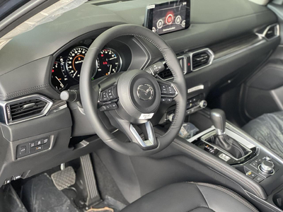 New Mazda CX-5 2.0 Luxury