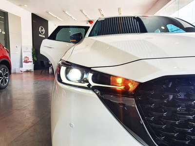 New Mazda CX-5 2.0 Premium Sport