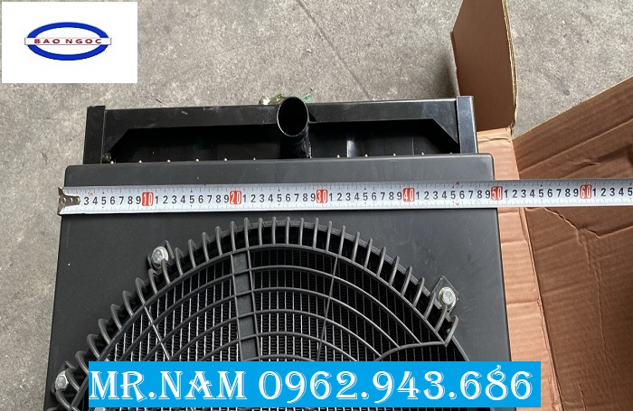 chiều rộng két nước