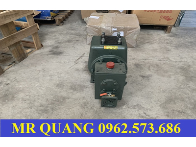 Bơm nước xe phun nước rửa đường, tưới cây