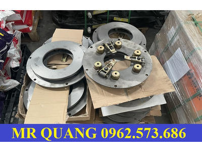 Bàn ép, lá côn cho động cơ lai trên xe chở xi măng rời