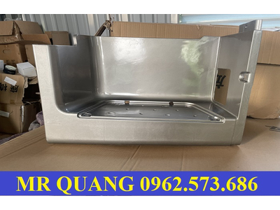 Ốp bậc dưới xe đầu kéo Hyundai Xcient